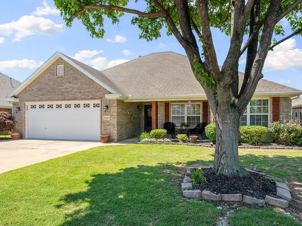 6008 S 39th St, Rogers, AR 72758