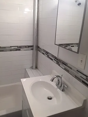 Rented by Lang Realty LLC | media 35