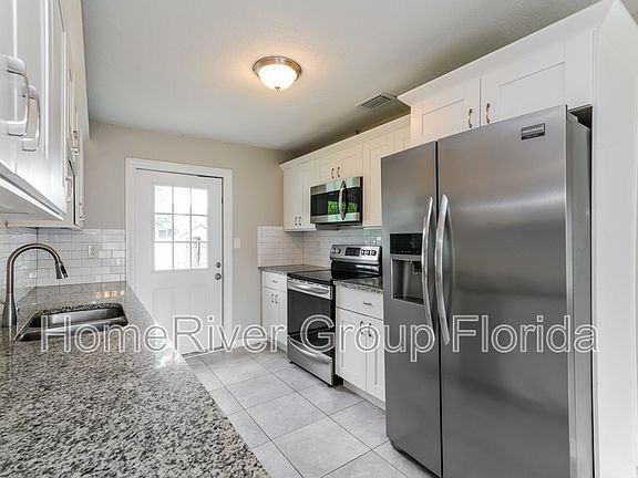 5th image of 1338 Browning St