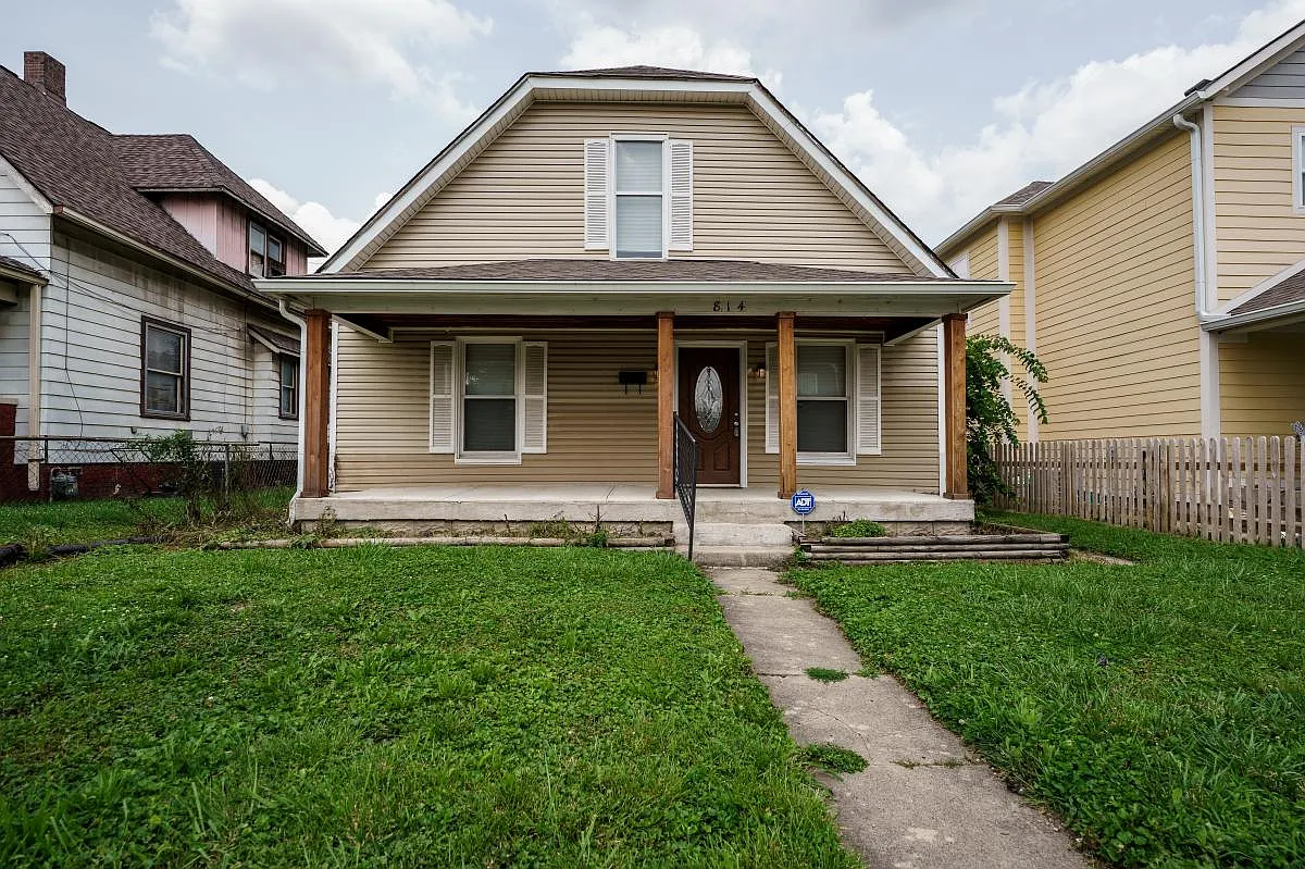 814 Lincoln St photo 1