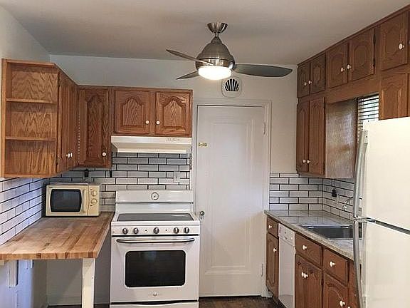5th image of 907 Pleasant Dr