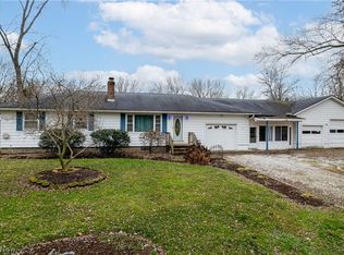 936 Nola Ave, Barberton, OH 44203