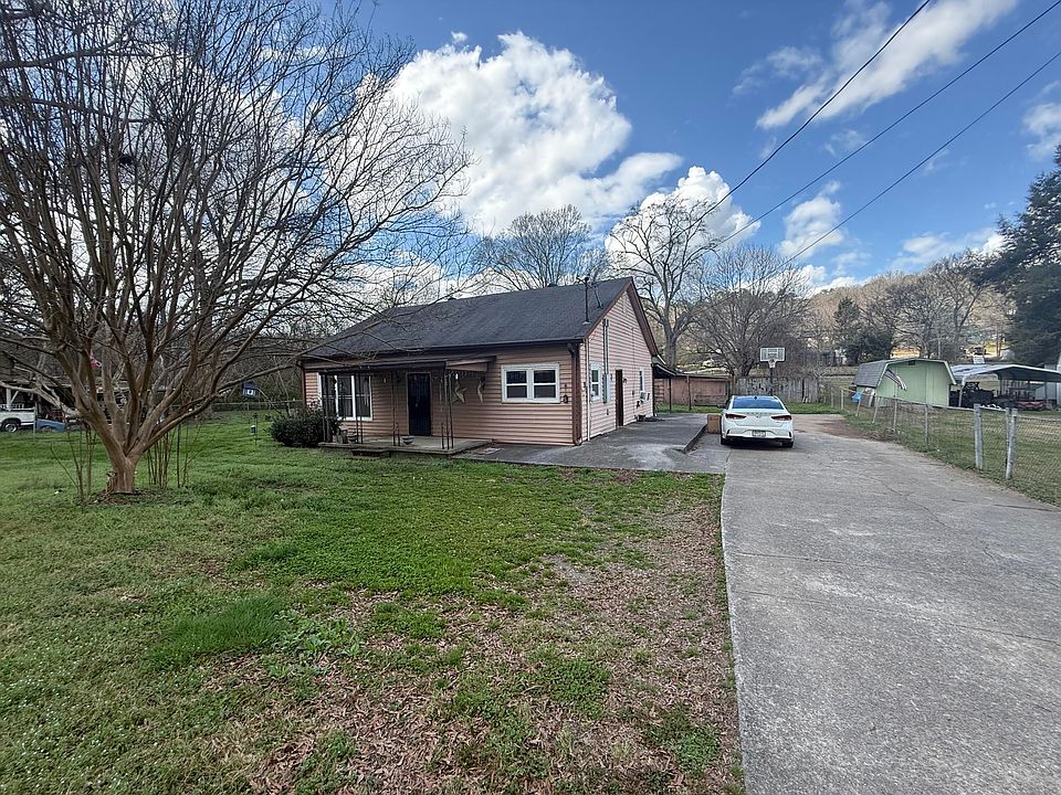 1st image of 130 N Curran St