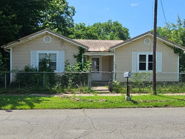 218 W Chickasaw Ave, Sallisaw, OK 74955