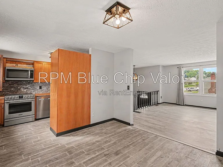 11674 Greenhaven Ct — Photo 8