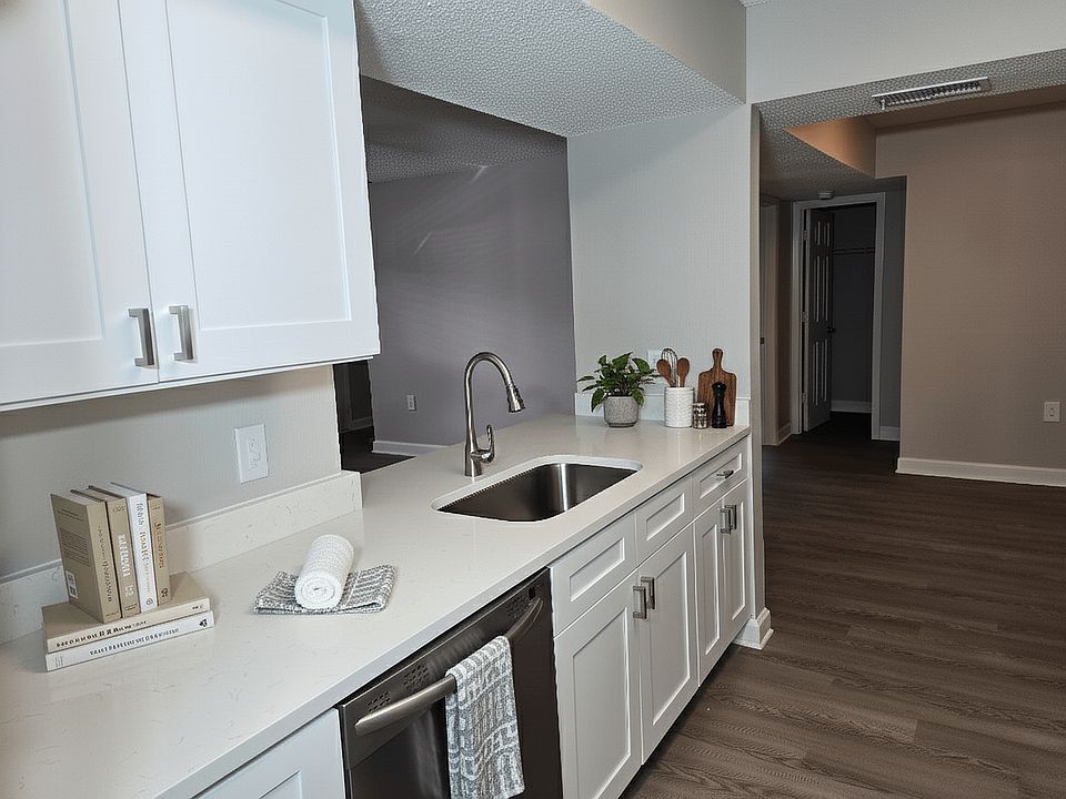 The Palms of Clearwater Kitchen (virtually staged)