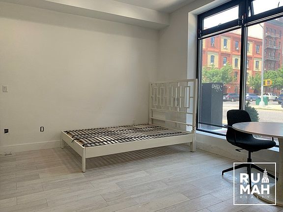 3rd image of 766 Lafayette Ave #1