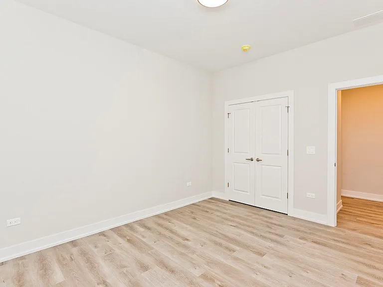 2725 N Ashland Ave #1S — Photo 19