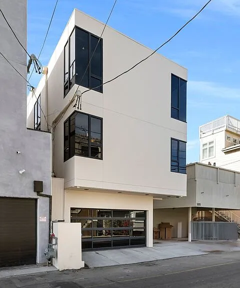 3007 Ocean Front Walk — Photo 31
