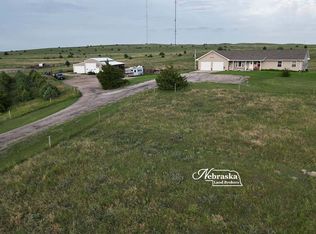 9807 N Twin Lakes Rd, North Platte, NE 69101