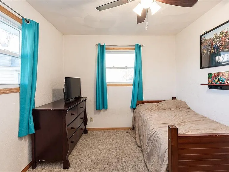 4501 Regal Ave NE — Photo 9