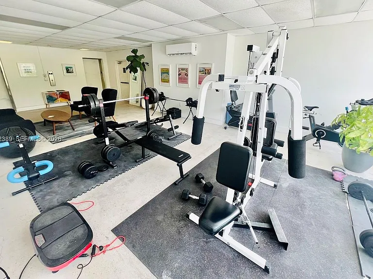 1750 James Ave #5D — Photo 37