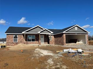 2618 Cortland Dr, Jackson, MO 63755