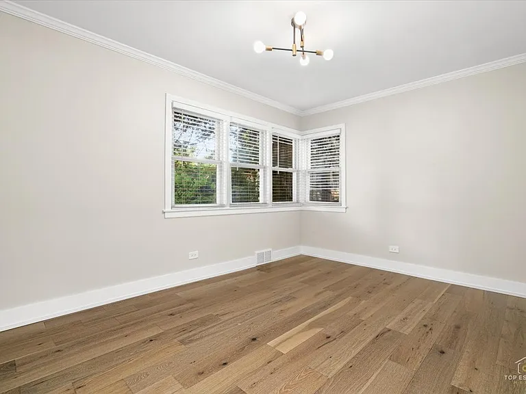 463 Longfellow Ave — Photo 17