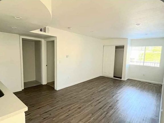 2nd image of 5051 Whitsett Ave #173