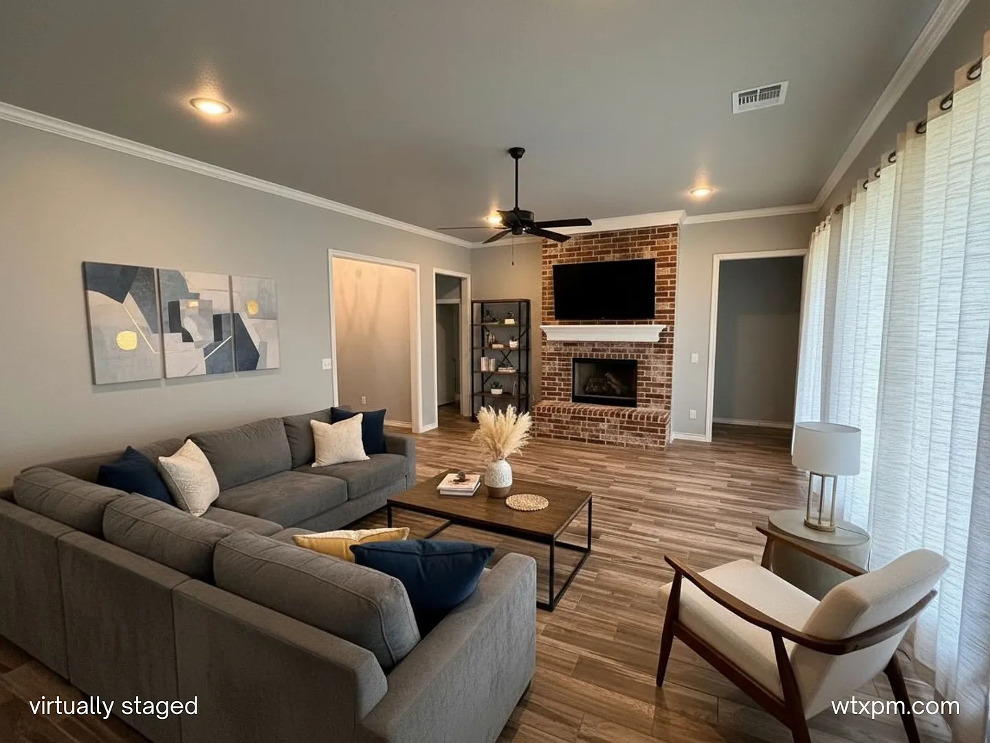 Beautifully Updated 3 Bed, 2 Bath Canyon Home — Photo 4