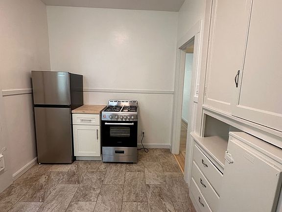 4th image of 1684 Washington St APT 3