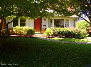 704 Indian Ridge Rd, Windy Hills, KY 40207