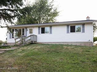 32227 Roosevelt Rd, Genoa, IL 60135