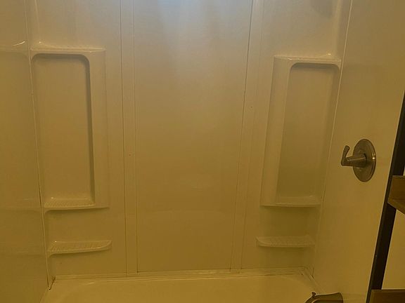 2nd image of 1559 Easy St