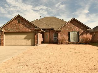 4916 Stag Horn Dr, Yukon, OK 73099