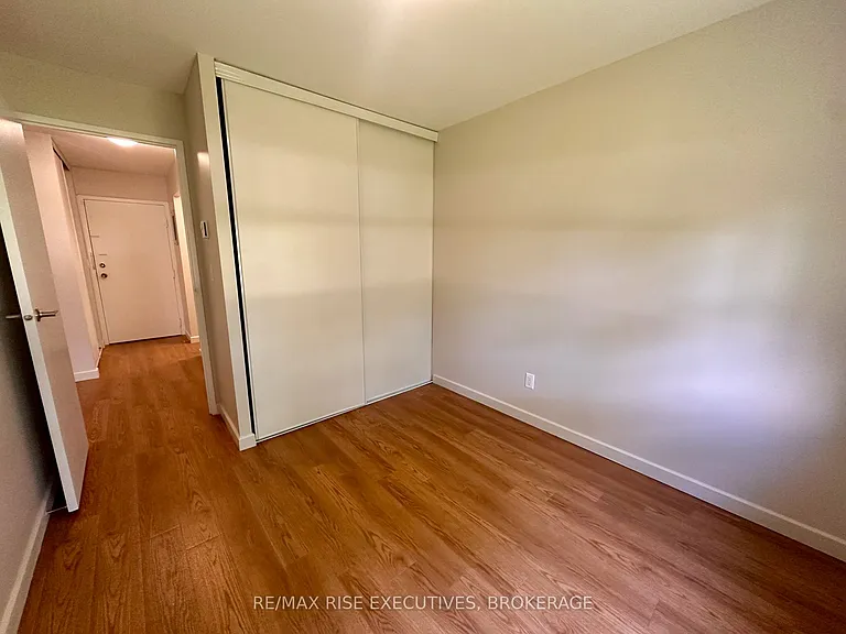 1020 Pembridge Cres #119 — Photo 7
