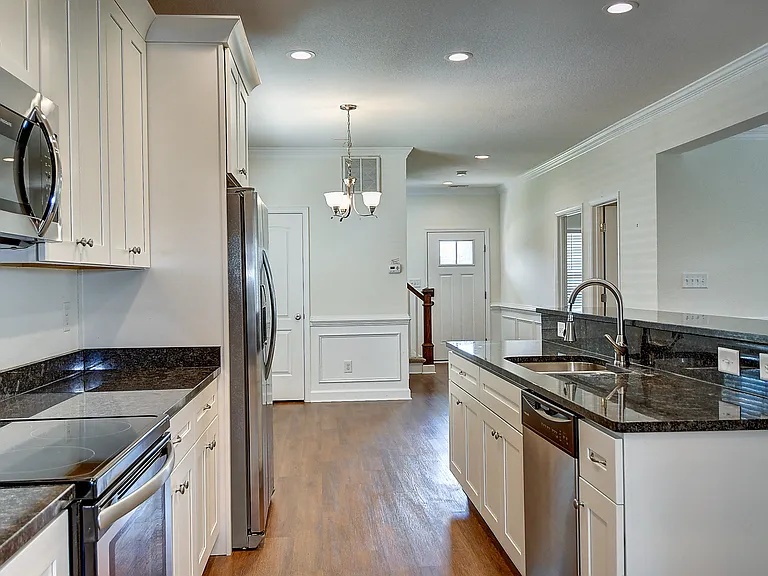 1500 Kingston Ave — Photo 12