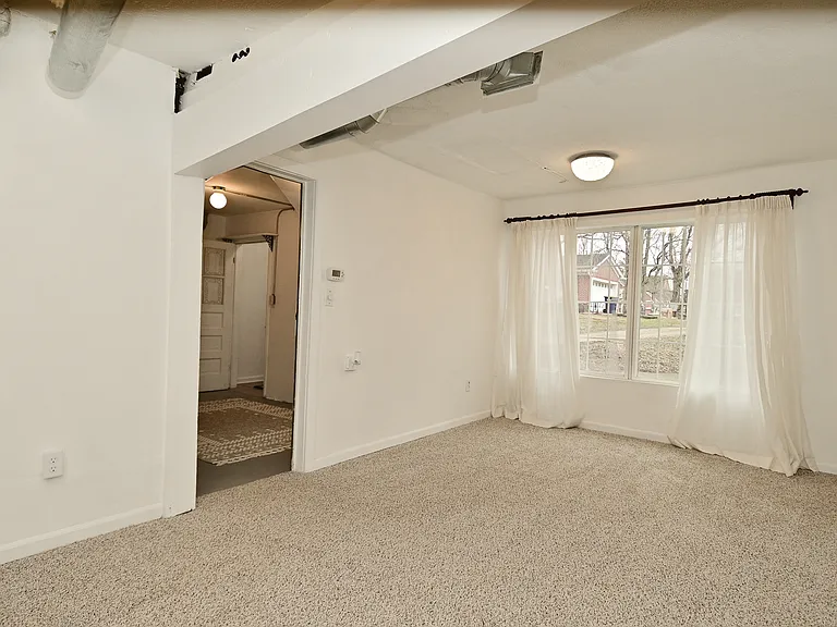 3775 E Thompson Rd — Photo 23