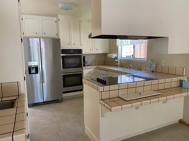 21507 Rainbow Dr — Photo 7