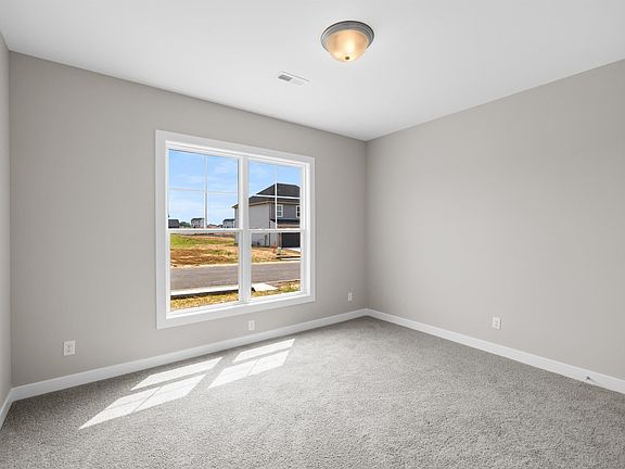 4th image of 322 N Bentley Dr