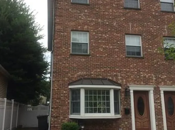 234-238 E 239th St, Bronx, NY 10470