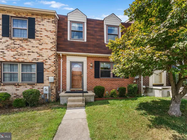 36 Winslow Park Dr, Catonsville, MD 21228