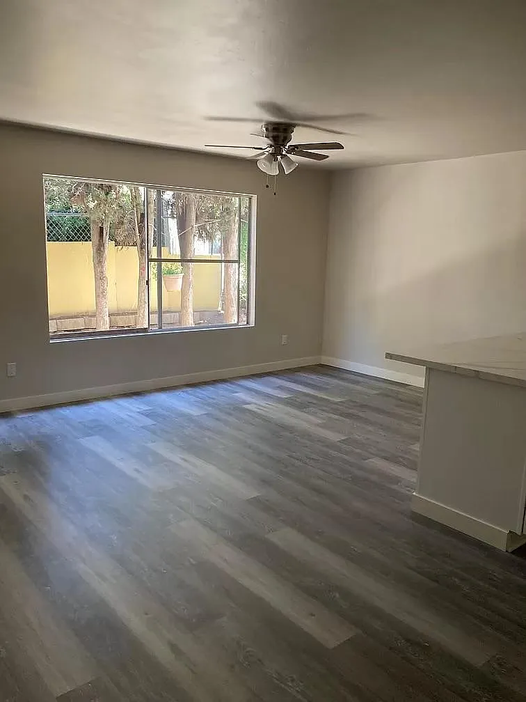 1119 Old Stage Rd — Photo 2