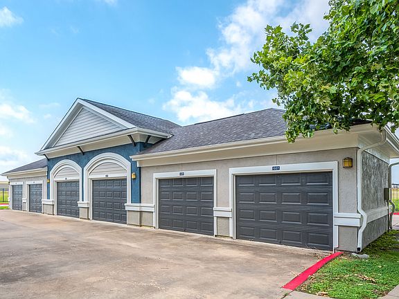 2nd image of 23600 Fm 1093 Rd APT 405