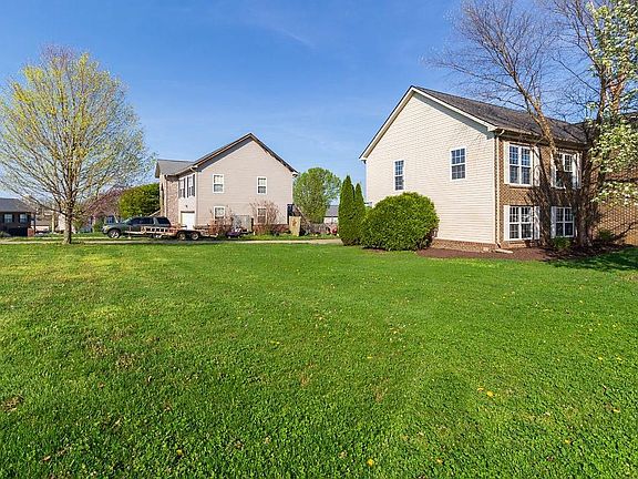 2nd image of 201 Stonehaven Dr