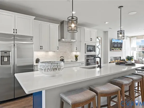 231 Brattice Dr, Midlothian, VA 23114