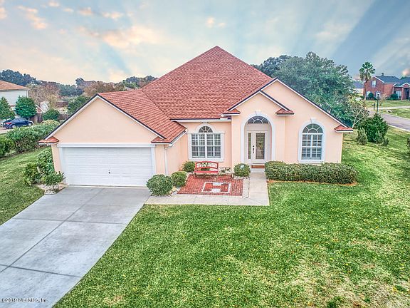 2nd image of 6798 Cabello Dr
