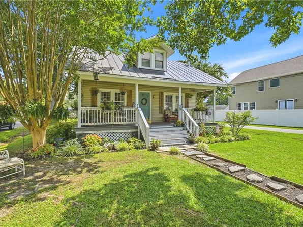944 Bells Mill Rd, Chesapeake, VA 23322