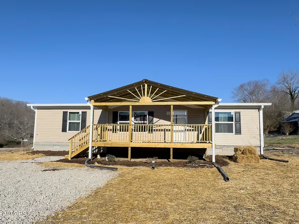 837 Kelly Rd, Oliver Springs, TN 37840