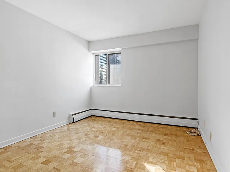 261 Cooper St — Photo 20
