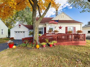 264 Heberle Rd, Rochester, NY 14609