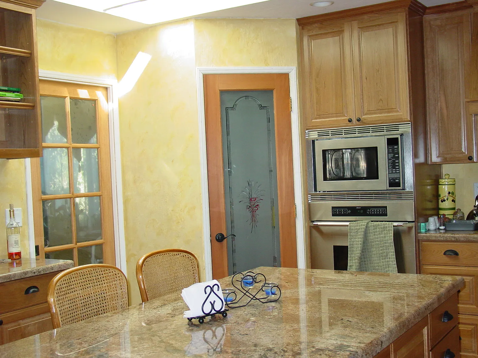 3 bed, 1925 sqft, $3,950 — Photo 4