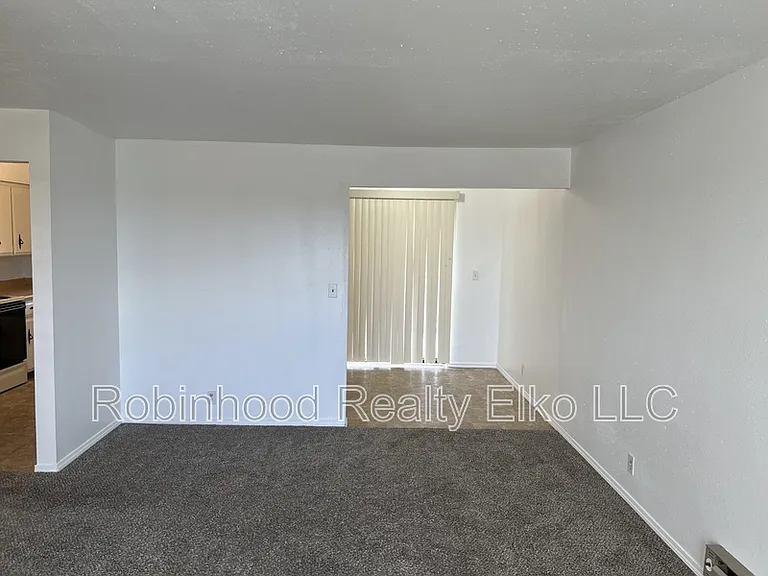 397 Parkchester Dr #2 — Photo 9