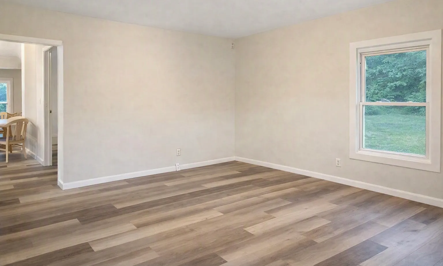 2 bed, 800 sqft, $1,600 — Photo 3
