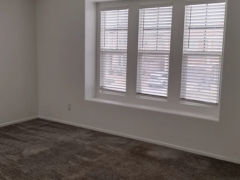 5218 Grassland Ave — Photo 9