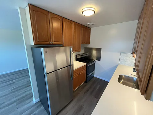 438 Vernon St #302 Photo 1