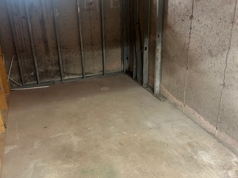 204 School St — Photo 21