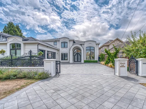 8480 Mowbray Rd, Richmond, BC V7A 2B7