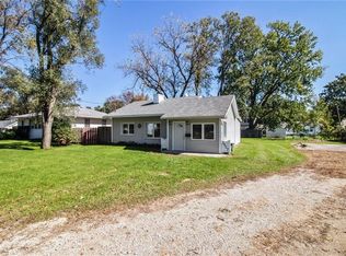 3827 53rd St, Des Moines, IA 50310