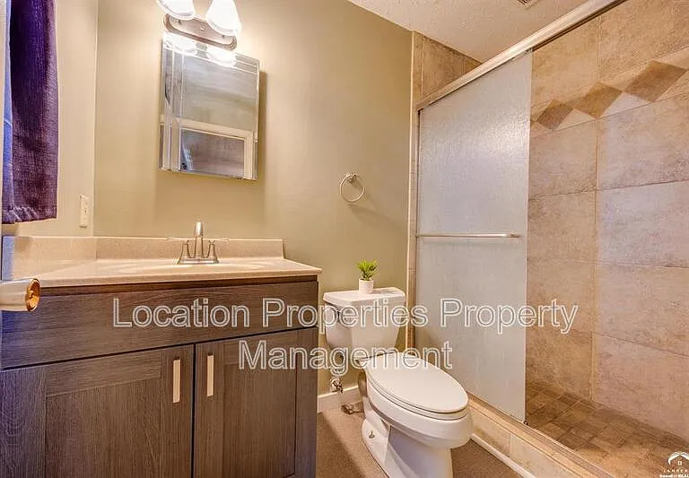 3421 W 10th Pl — Photo 29